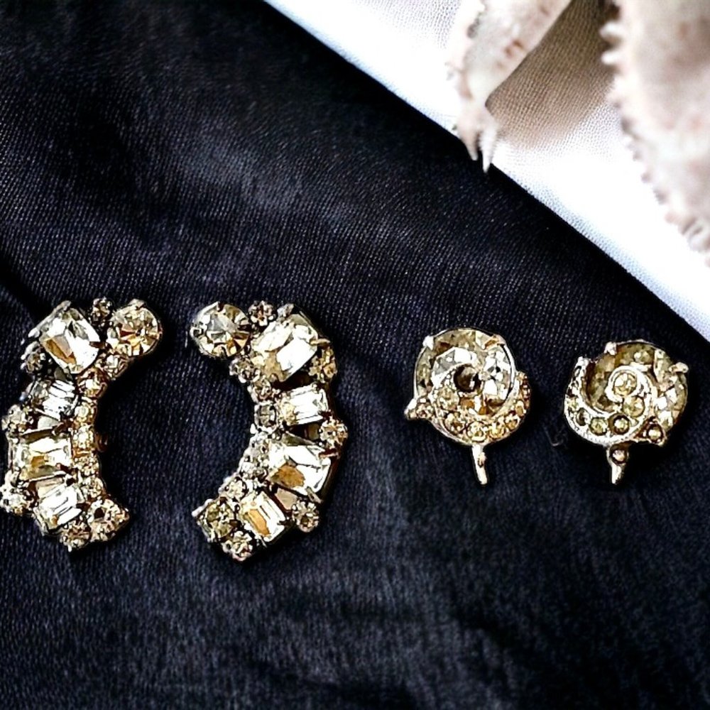 Vintage Weiss Crystal Rhinestone Clip On Earrings Signed + 1 unsigned pair FLAWS